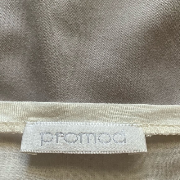 Floral T shirt - Picture 3 of 4